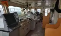 Ambarcațiune de debarcare, cu rezervoare de vânzare