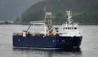 Nava refefer de vânzare