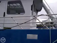 Șalupă de vânzare