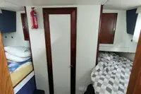 Nava de pescuit tip trauler de vânzare