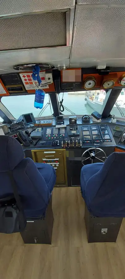 Navă de transport echipaj de vânzare