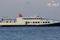 Nava de pasageri de vânzare
