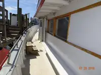 Șalupă de vânzare