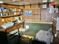 Nava de pescuit tip trauler de vânzare
