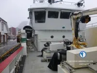 Nava de pescuit cu plase purseine de vânzare