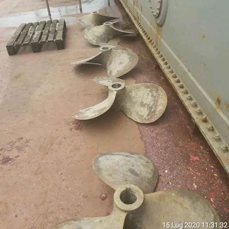 Navă de transport echipaj de vânzare