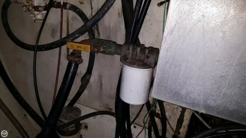Nava de pescuit tip trauler de vânzare