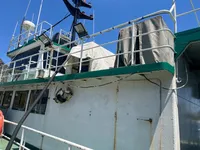 Nava de pescuit cu plase purseine de vânzare
