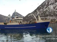 Nava de pescuit cu plase purseine de vânzare