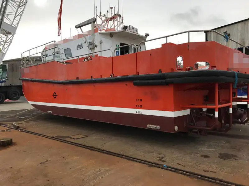 Catamaran de vânzare