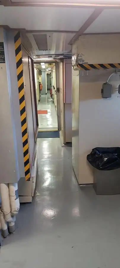 Navă de cercetare de vânzare