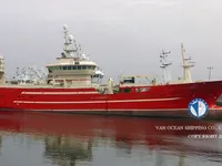 Nava de pescuit tip trauler de vânzare