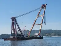 Nava cu macara de vânzare