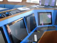 Nava de pescuit tip trauler de vânzare