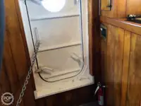 Nava de pescuit tip trauler de vânzare