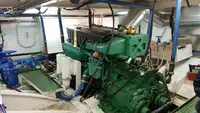 Nava de pescuit tip trauler de vânzare