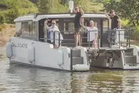 Nava de containere de vânzare