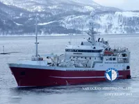Nava de pescuit tip trauler de vânzare