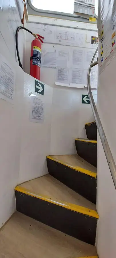 Navă de transport echipaj de vânzare