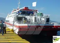 Nava de pasageri de vânzare