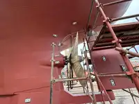 Nava de pescuit tip trauler de vânzare