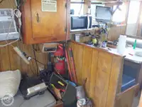 Nava de pescuit tip trauler de vânzare