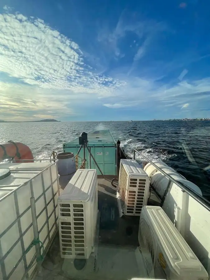 Nava container de vânzare