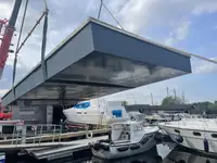 Ponton de vânzare