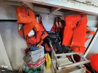 Nava de pescuit tip trauler de vânzare