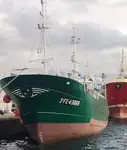 Nava de pescuit tip trauler de vânzare