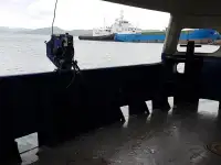 Nava de pescuit tip trauler de vânzare