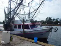Nava de pescuit tip trauler de vânzare