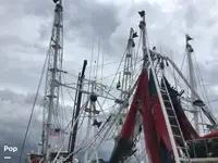 Nava de pescuit tip trauler de vânzare