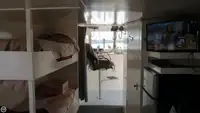 Nava de pescuit tip trauler de vânzare