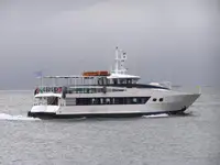 Nava de pasageri de vânzare