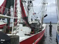 Nava de pescuit tip trauler de vânzare