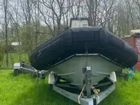 Ambarcație gonflabilă rigidă de vânzare