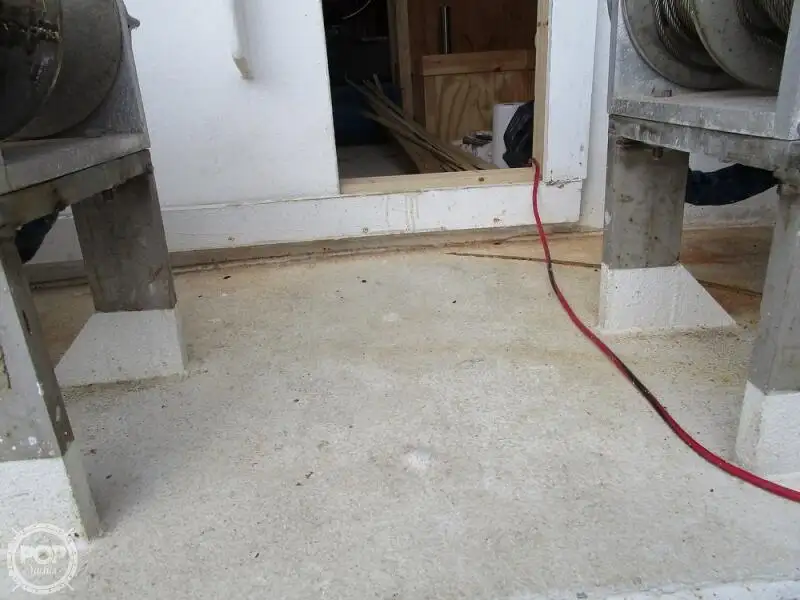 Nava de pescuit tip trauler de vânzare