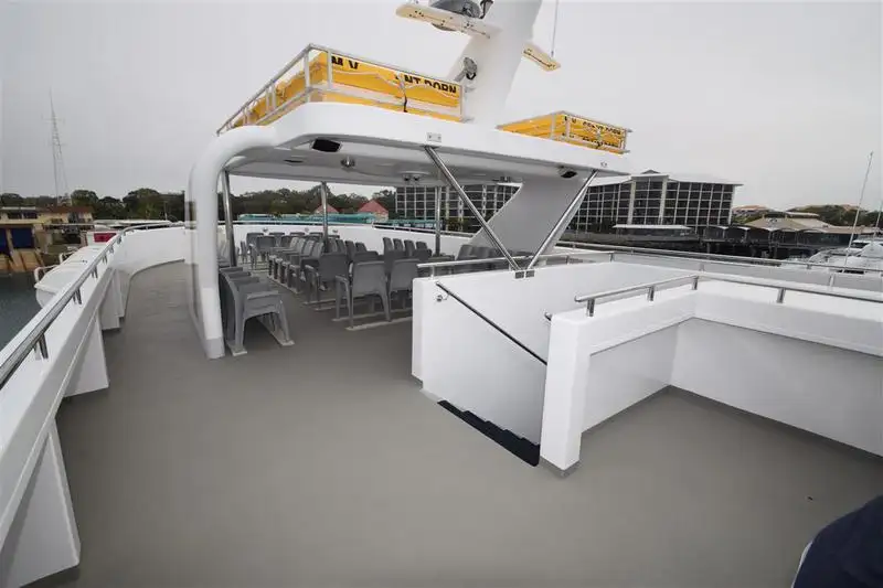 Catamaran de vânzare