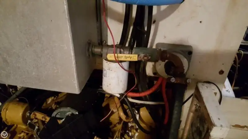 Nava de pescuit tip trauler de vânzare