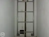 Șalupă de vânzare