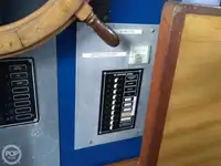 Șalupă de vânzare