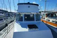 Nava de pescuit tip trauler de vânzare