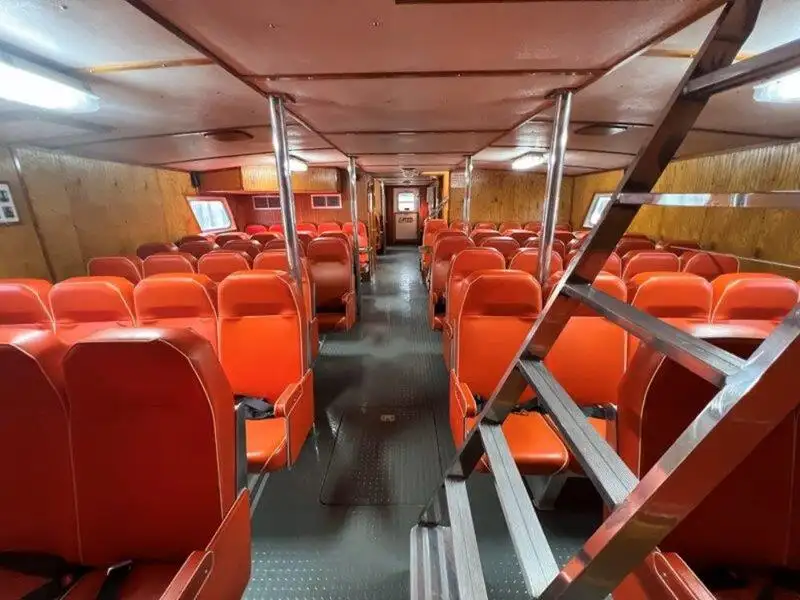 Navă de transport echipaj de vânzare