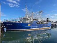 Nava de pescuit tip trauler de vânzare
