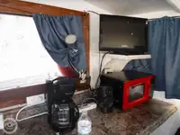 Nava de pescuit tip trauler de vânzare