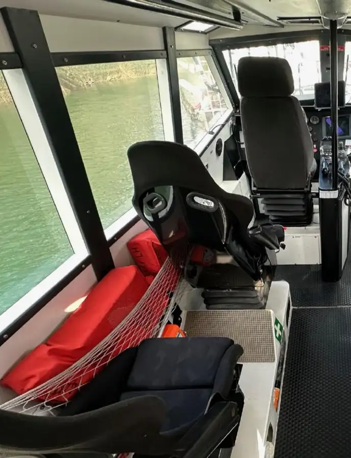 Navă pilot de vânzare