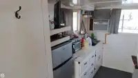 Nava de pescuit tip trauler de vânzare