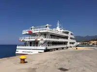 Navă de croazieră de vânzare