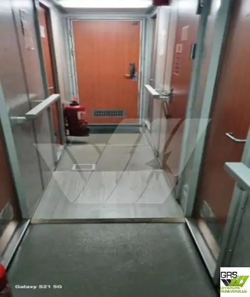 Navă de transport echipaj de vânzare